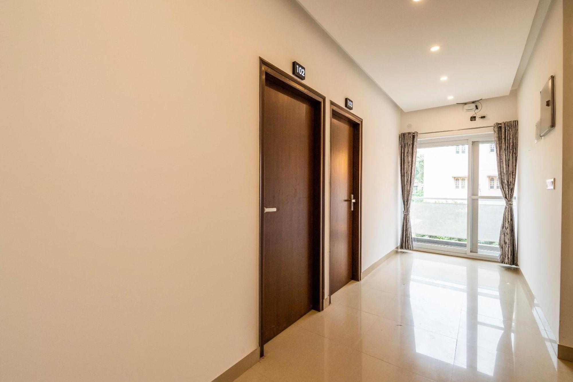 Super Townhouse Hebbal Hotel บังกาลอร์ ภายนอก รูปภาพ